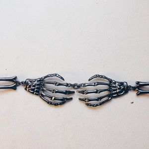 Skeleton Hands Choker
